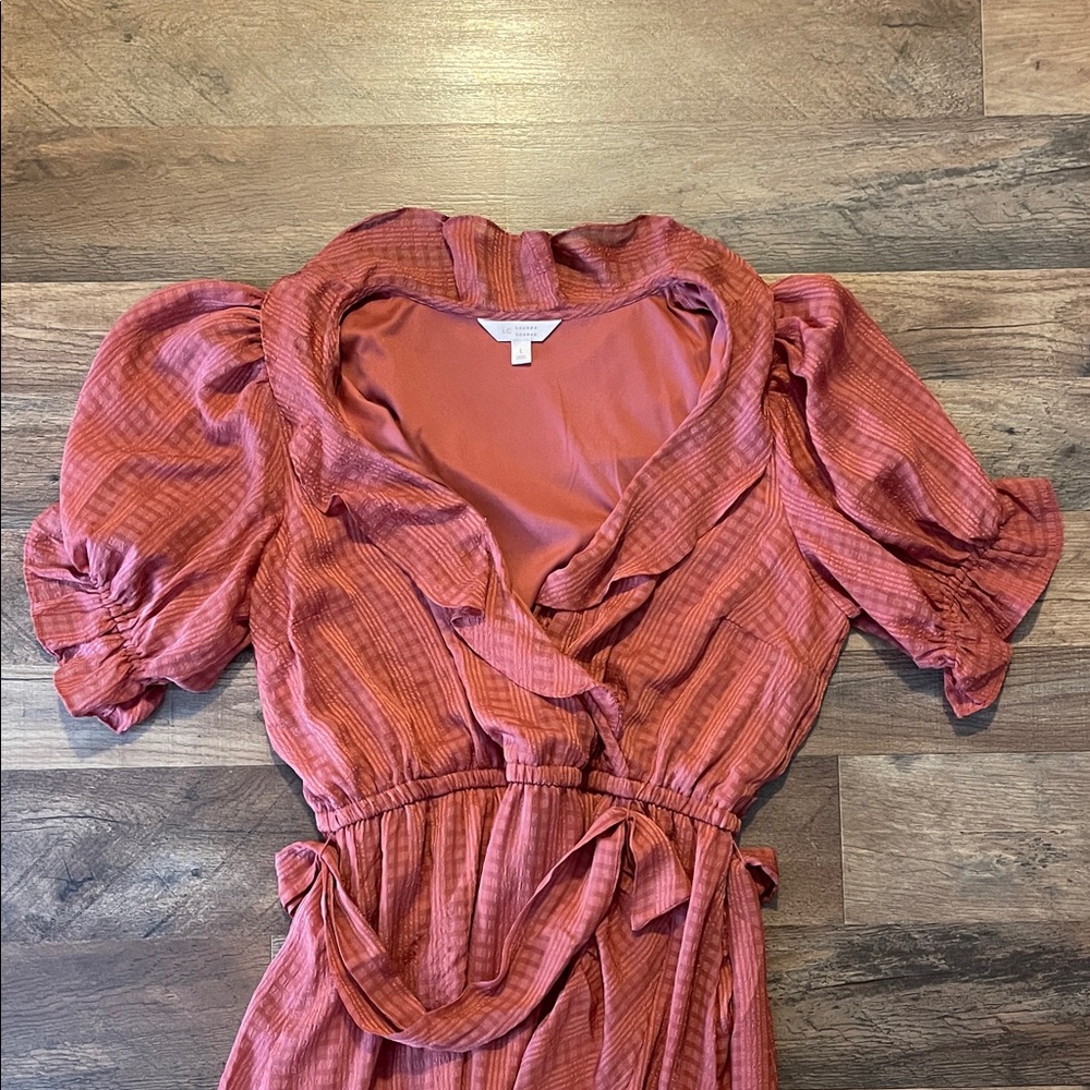Lauren Conrad Elegant Ruffled Rose Wrap Dress size Large - Picture 2 of 5
